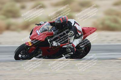 media/Sep-21-2025-Race Pace (Sun) [[98bf33ef95]]/Verified/6-Turn 14 Inside Pans (945am)/